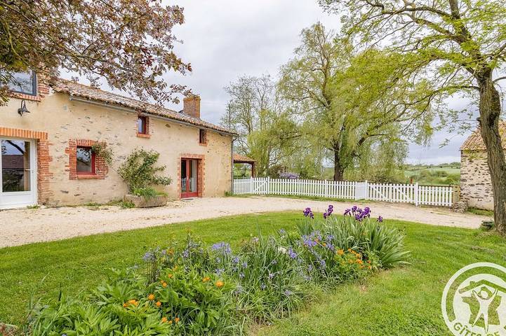 Gîte pour 4 personnes, avec jardin, animaux acceptés