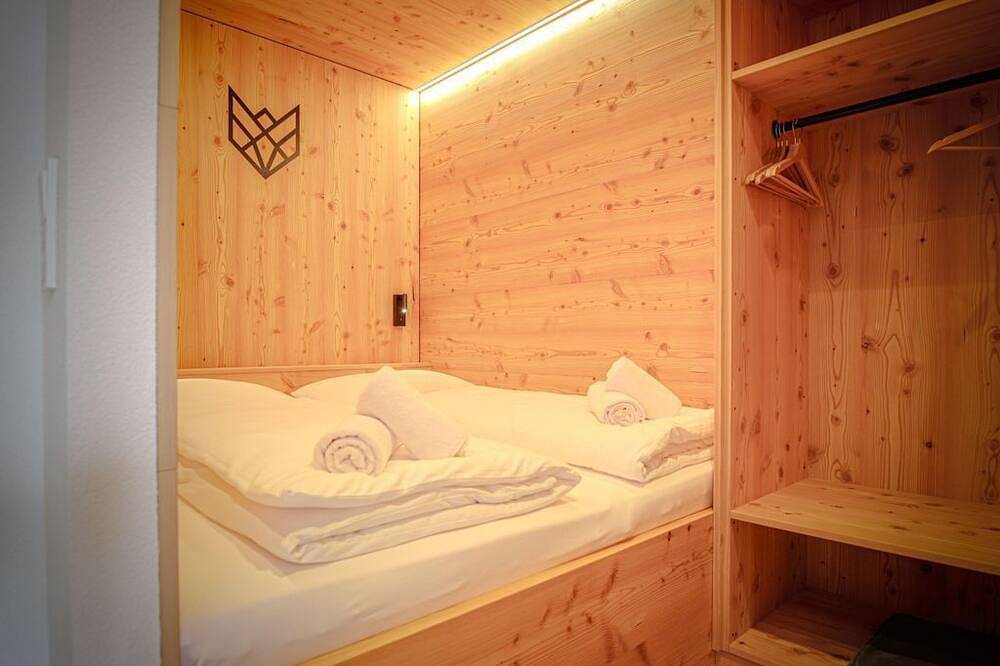 Ganze Wohnung, Lärche - Wolf Apartments in Vals, Zillertaler Alpen