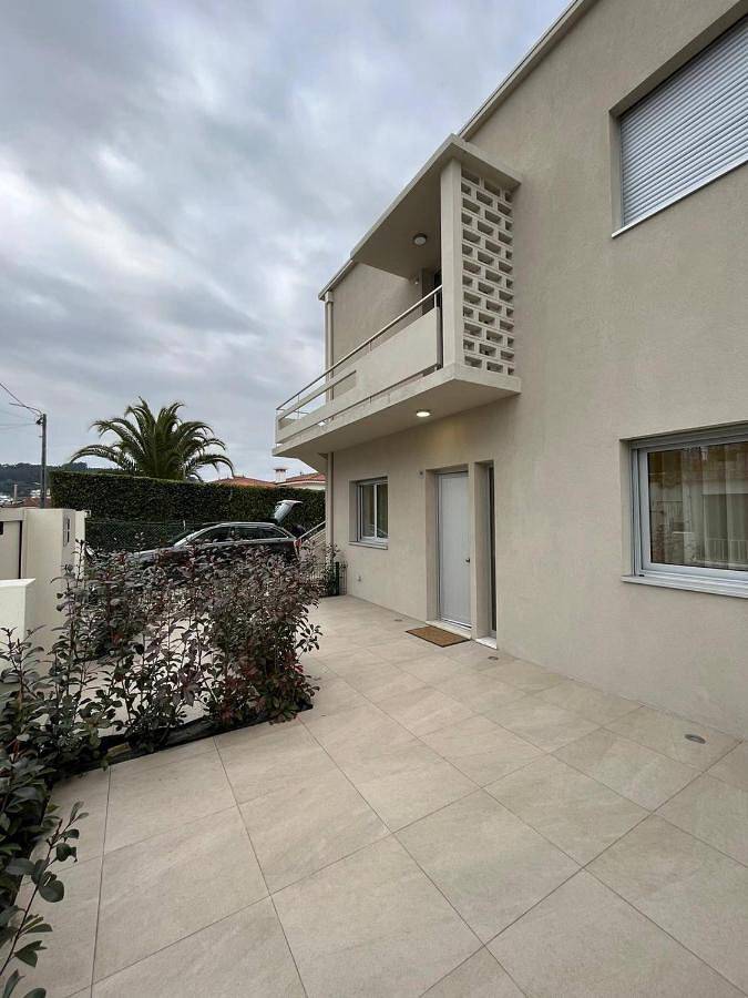Location de vacances pour 6 personnes, avec terrasse et jardin à Vila Nova de Famalicão - 2