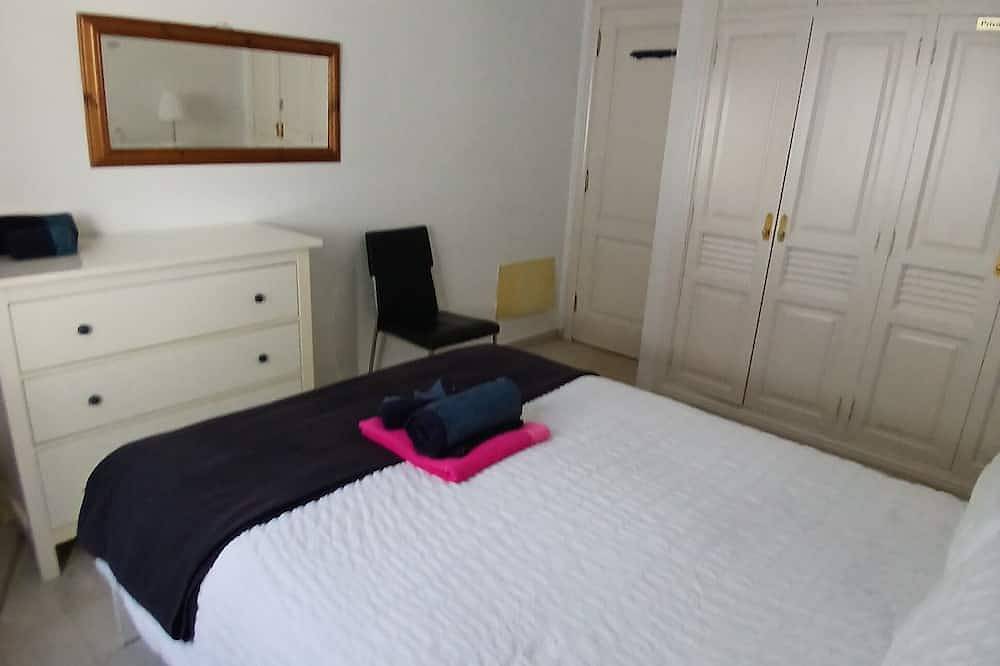 Villa Katie is a lovely 2 Bedroomed villa with Electric heated Pool Beside Beach in Los Pocillos, Tías