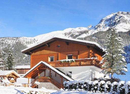Ferienwohnung für 3 Personen, mit Terrasse und Garten sowie Ausblick in Untertauern