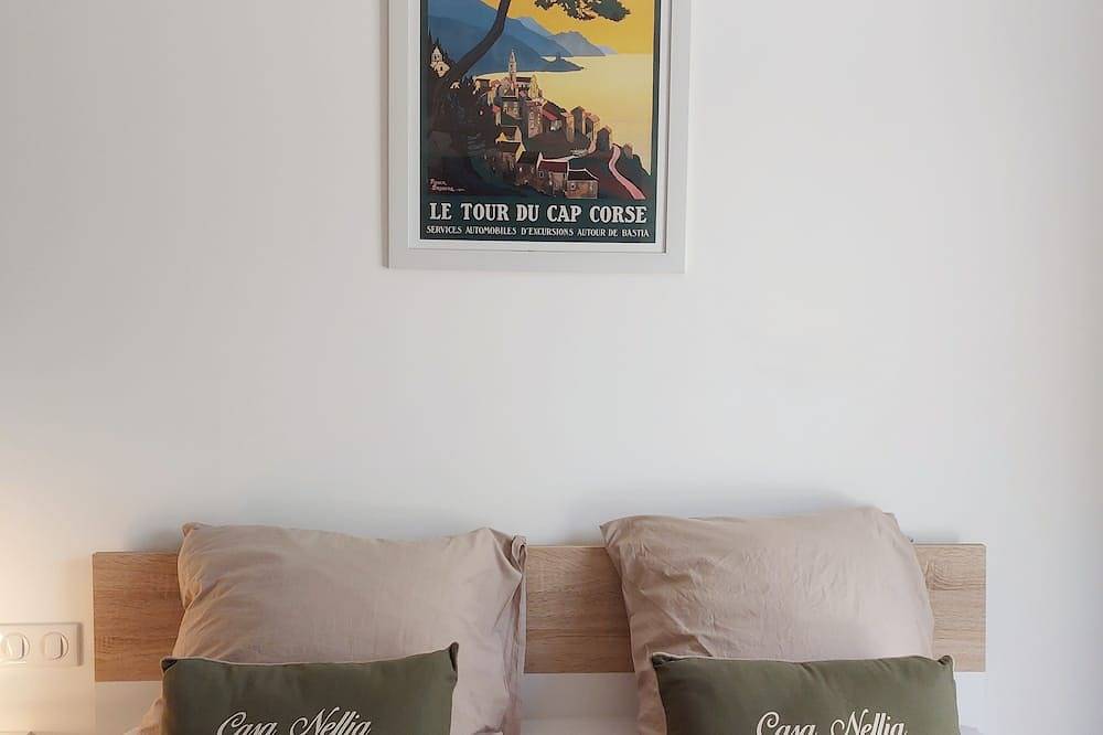 \"Casa Nellia - New luxury villa - Sainte Lucie de Pv. Heated swimming pool. in Zonza, Distrito de Sartène