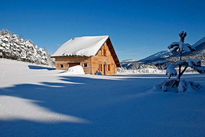 Chalet pour 9 personnes, avec Terrasse et Jardin ainsi que Sauna et Vue à Villard-de-Lans