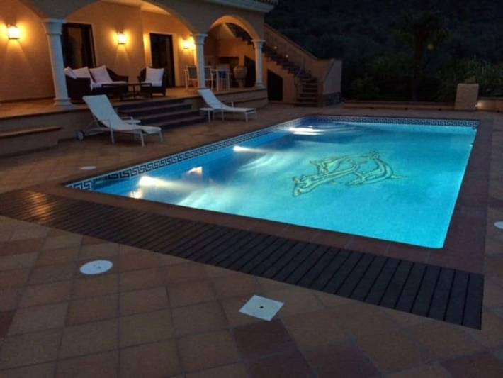 Casa Panoramica in Palau-saverdera, Oberampurien