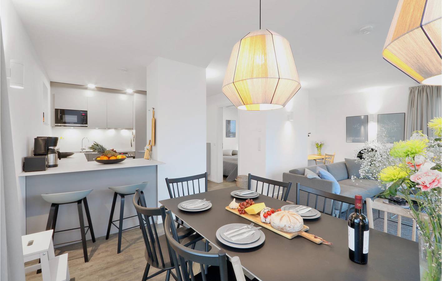 Ganze Ferienwohnung, Charmante 102m² Wohnung - Parkplatz, Terrasse, Internet - Nähe Restaurants, Fluss & Stadtzentrum in Marissa Ferienpark, Lembruch