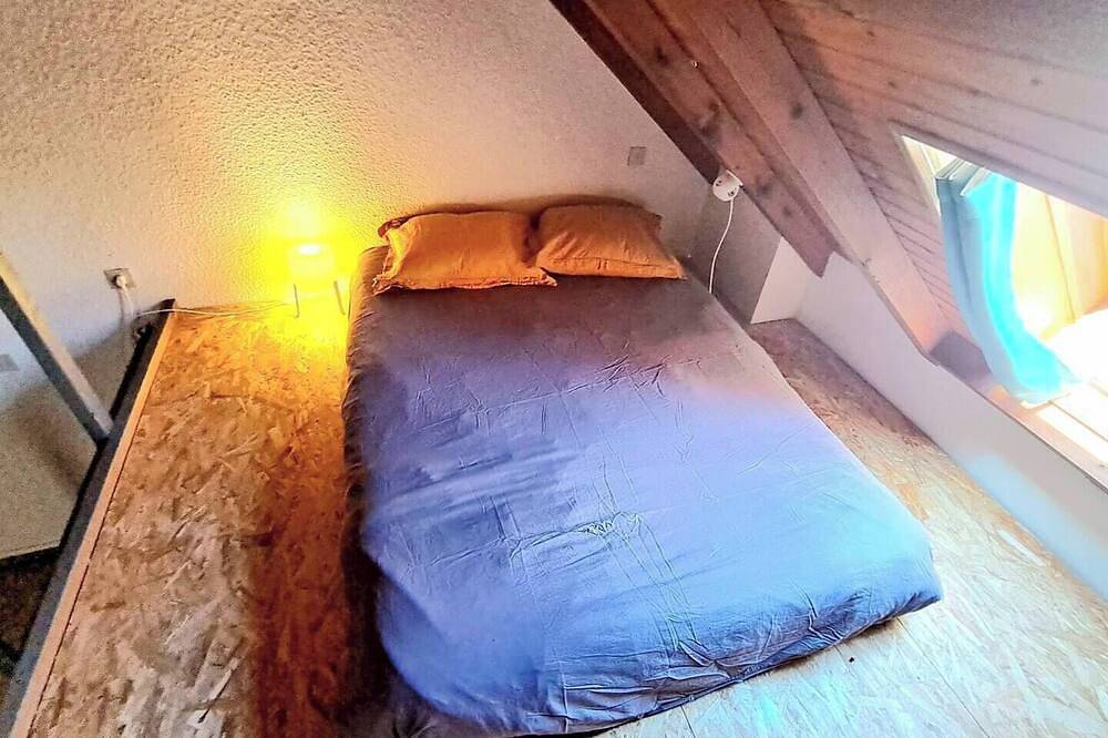 Chez Ines A place to live in Arbois - 2 to 10 pers Arbois in Arbois, Jura