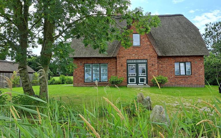 Ferienhaus für 4 Personen, mit Terrasse und Garten sowie Ausblick in Tönning