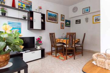 Ferienwohnung für 5 Personen, mit Garten, mit Haustier in Grad Šibenik