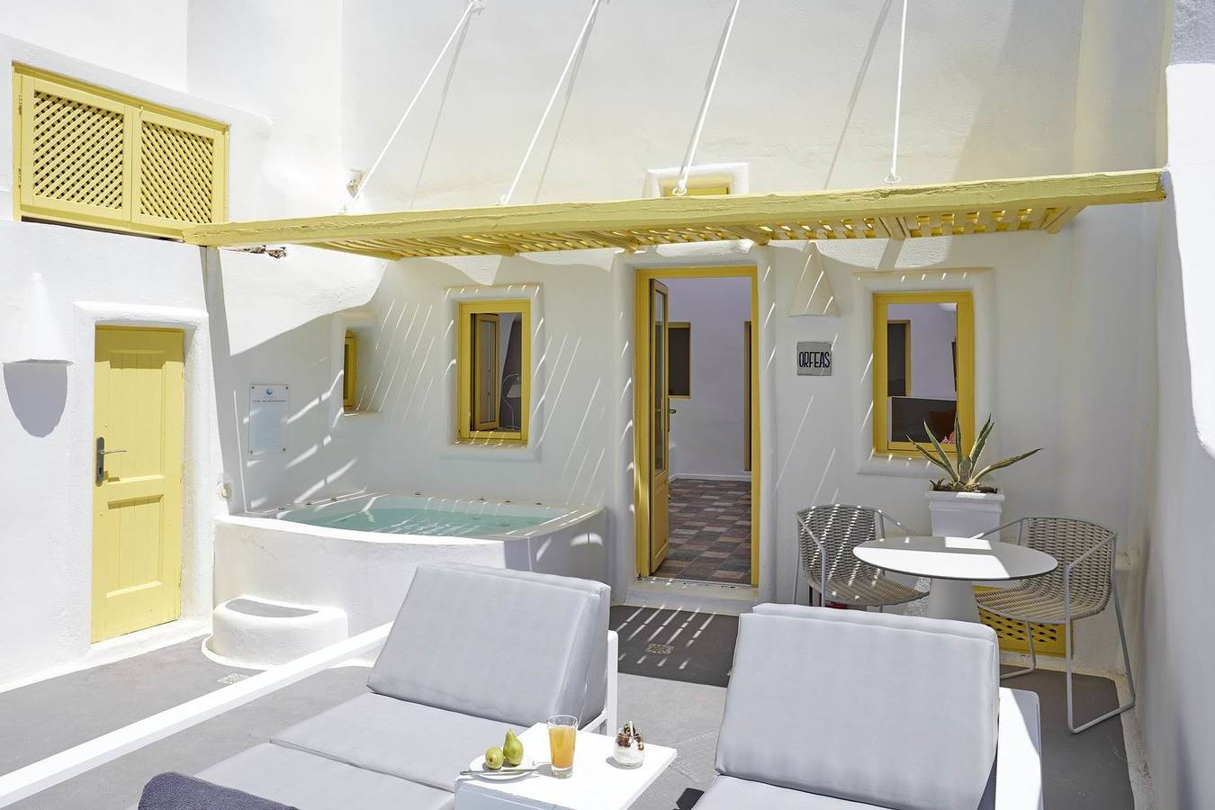 Mandra Suite in Firostefani, Imerovigli