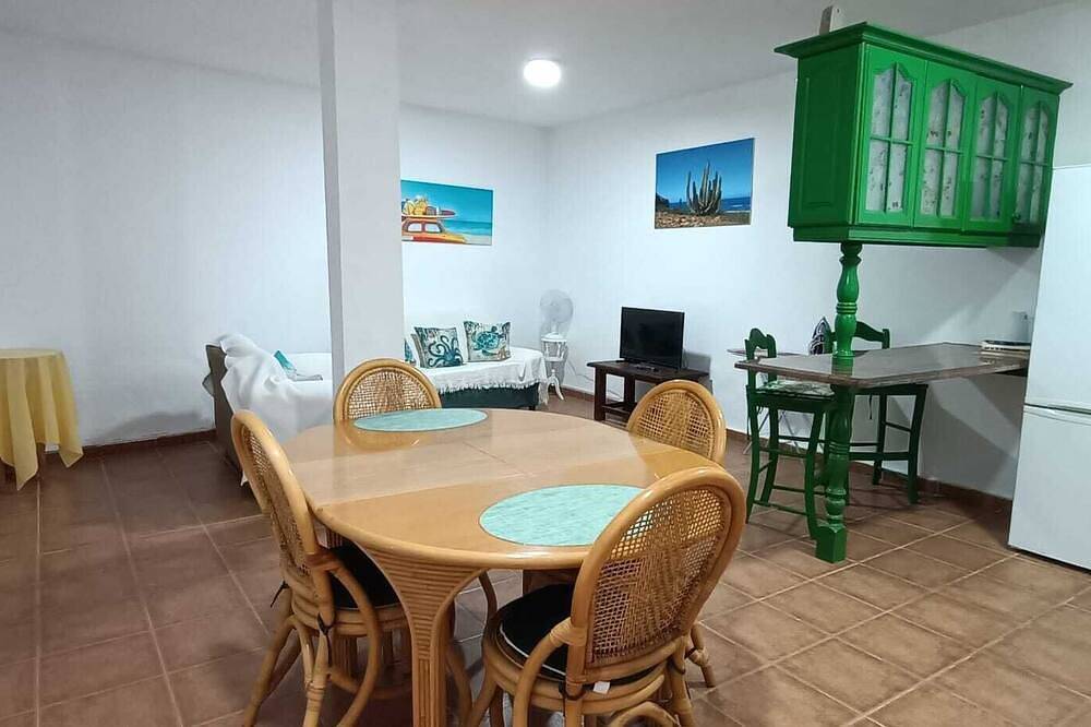 Room in a low 2 beds single shared house in Abades, Arico