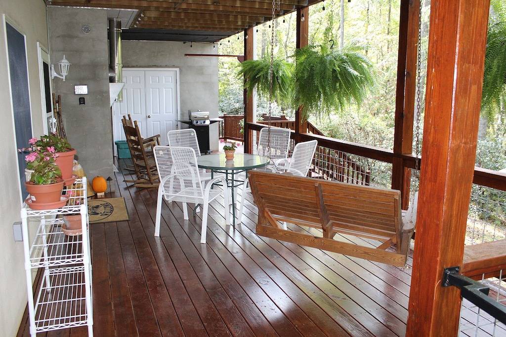 Ganze Wohnung, Creekside in the Smoky Mtns.\nhas a rejuvenating quality. Something we all need! in Macon County