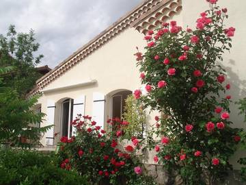 Maison De Vacances pour 6 Personnes dans Vals-Les-Bains, Massif Central, Photo 1