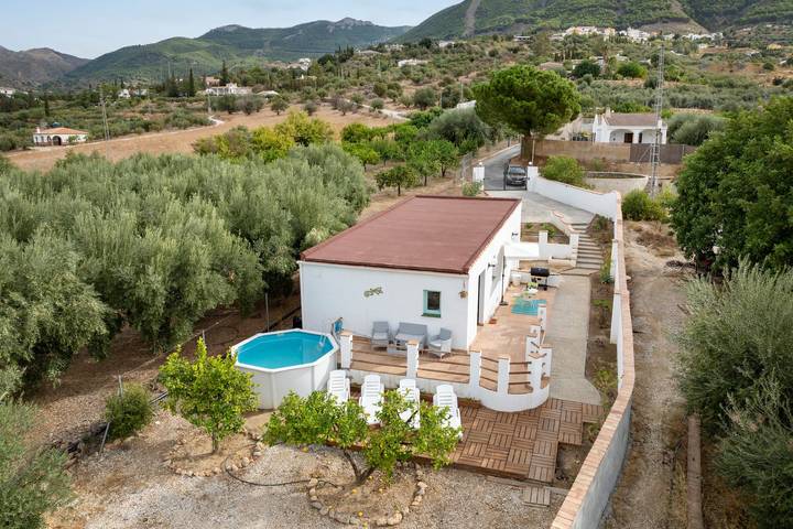 Country House 'La Casita Del Limoncito' with Private Pool, Private Terrace and Wi-Fi in Alcaucín, Cordillera Penibética