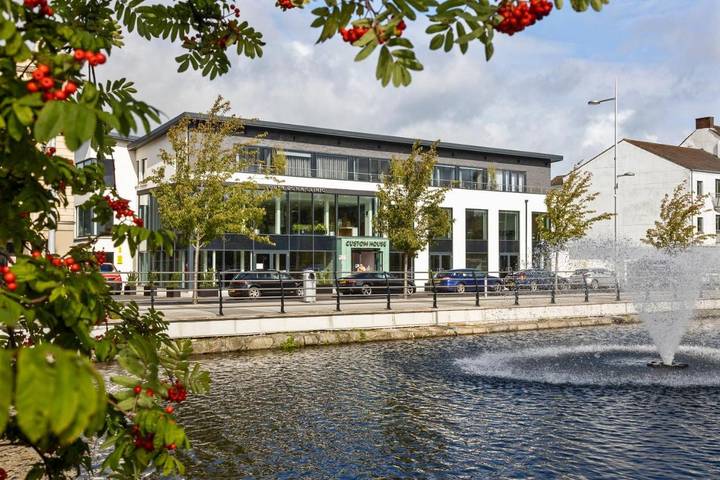 Holiday rental for 4 people, with Balcony and Terrace as well as View in Newry