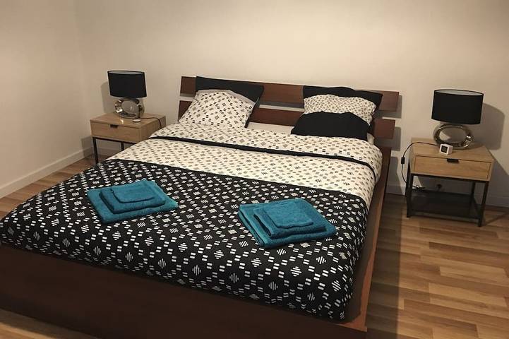 Location de vacances pour 6 personnes, avec jardin ainsi que terrasse et jacuzzi à Saint-Jean-de-Duras - 2