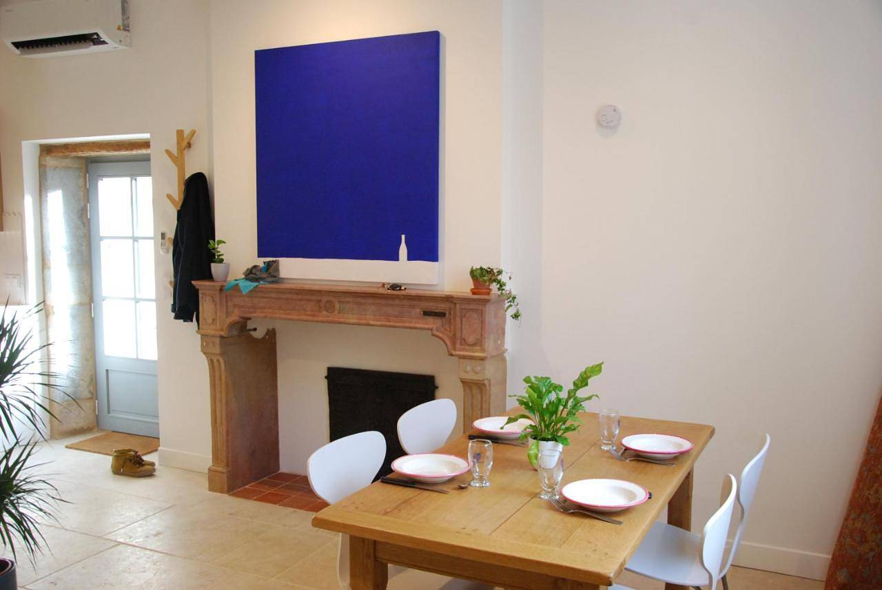 Charmante maison 2 chambres et parking privé in Fleurey-sur-Ouche, Région de Dijon