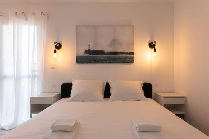 Location de vacances pour 10 personnes, avec Jacuzzi et Terrasse ainsi que Jardin et Piscine à Saint-Augustin - 2