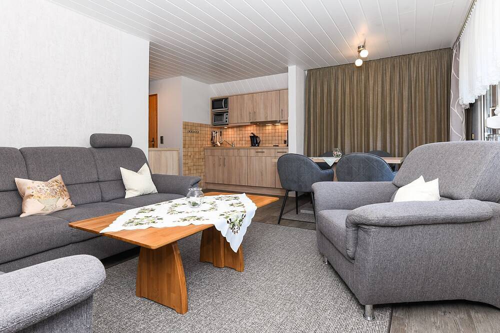 Ganze Wohnung, Ferienwohnung groß - Ferienhaus Zur Schmiede in Dunum in Dunum, Landkreis Wittmund