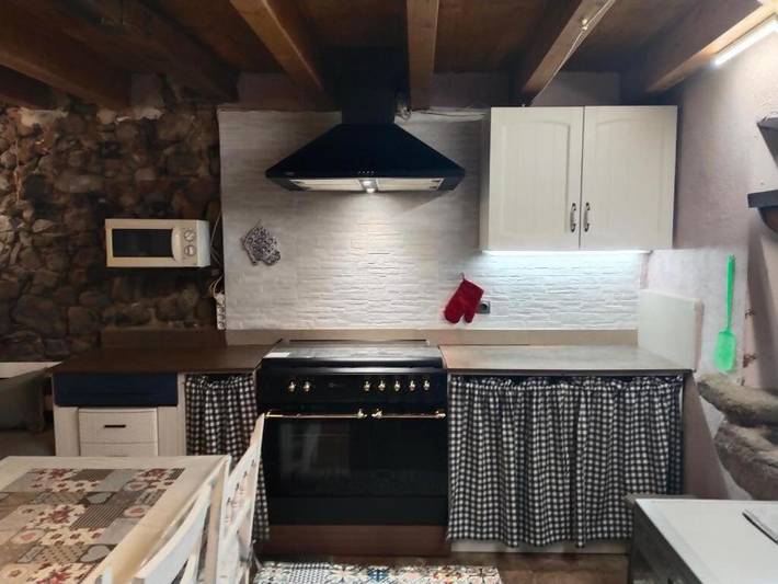 Casa rural para 14 personas, con piscina además de terraza y jardín, Se admiten mascotas en Llagostera - 3
