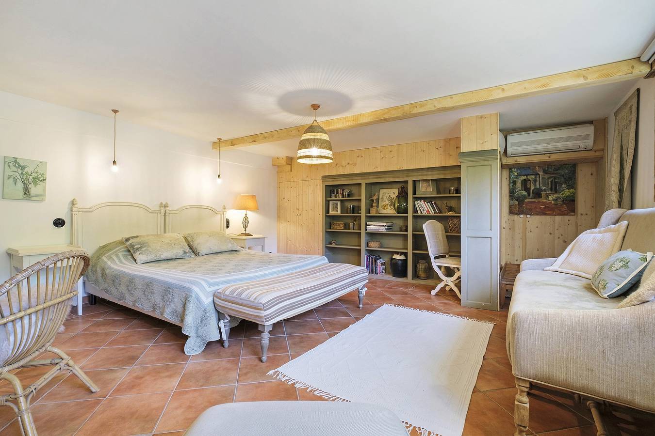 Apartamento entero, Apartamento 'La Suite Du Jardin Du Clos Stemarie' con vistas al mar, Wi-Fi y aire acondicionado in Roquefort-les-Pins, Costa mediterránea (Francia)