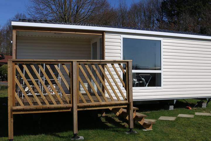 Bungalow für 4 Personen, mit Terrasse