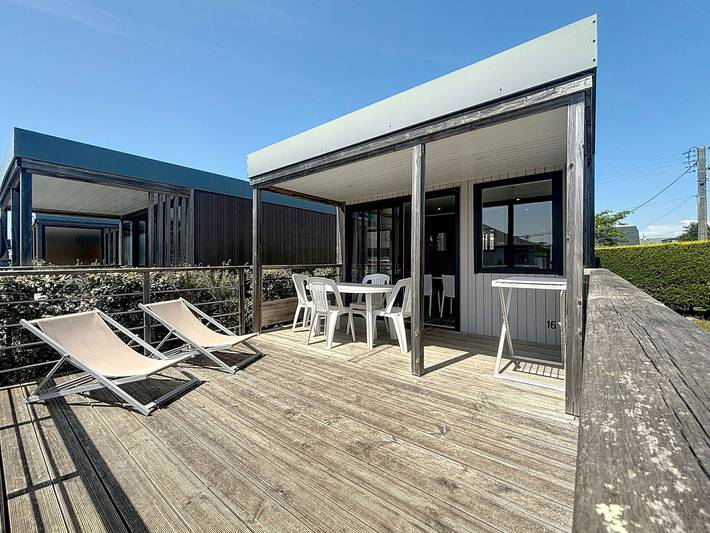 Camping pour 4 personnes, avec piscine et terrasse à Jullouville