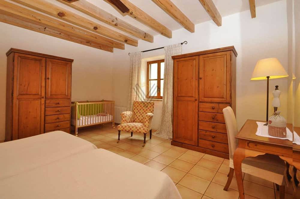 Es Lledoner 3, very quiet and beautifully situated property. Ideal for families in Felanitx, South Majorca