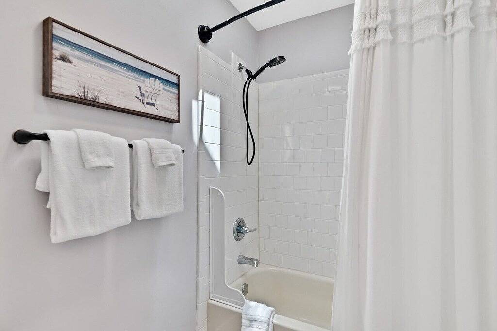 Gulf Front, Private Beach, Florabama!!! in Perdido Key, Escambia County