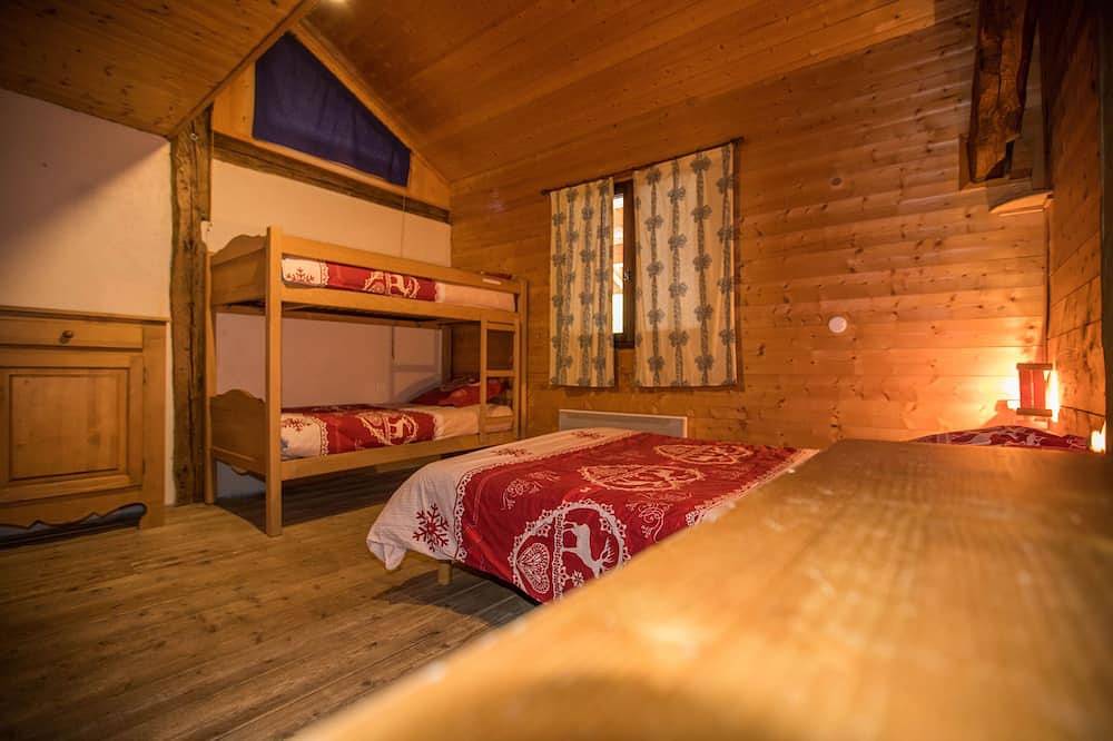 Chalet typique : Gite la Cassandrine tout près de Morillon et Samoëns in Châtillon-sur-Cluses, Région de Bonneville