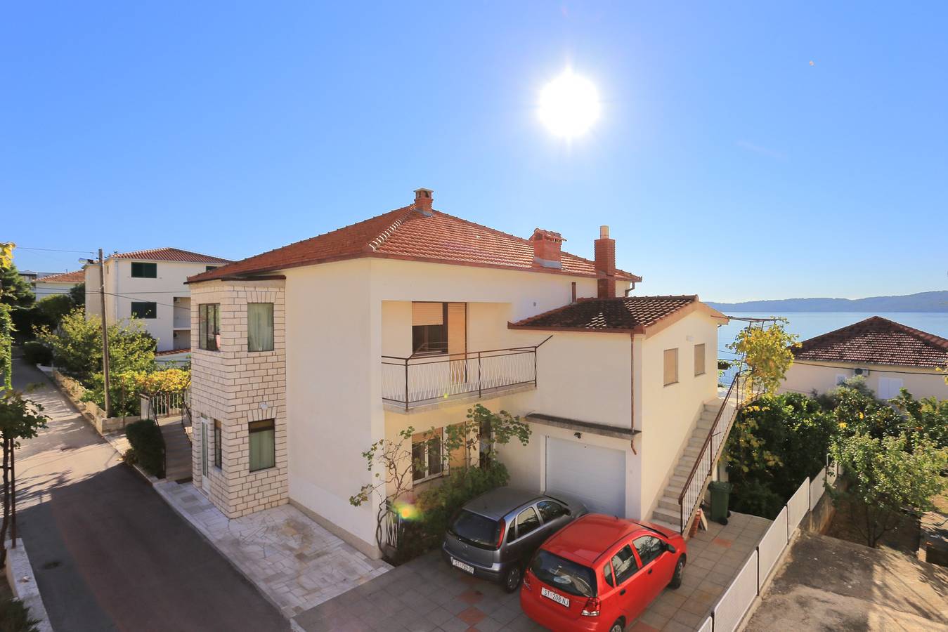 Ganze Wohnung, 2-Zimmer-Ferienwohnung mit Terrasse und Meerblick Seget Donji, Trogir A-2029-b in Trogir, Split-Dalmatien