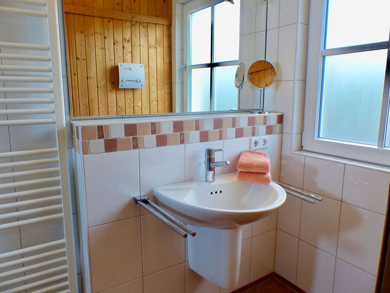 Ganze Ferienwohnung, Blütentraum Eg L. - Blütentraum Eg L. in Wyk auf Föhr (Stadt), Wyk auf Föhr