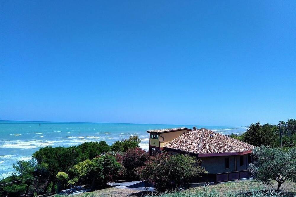 Ganze Wohnung, Wohnung in Villa mit Blick auf das Meer - Gelbe Wohnung in Torino di Sangro, Chieti Provinz