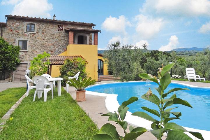Ferienhaus für 6 Personen, mit Balkon und Garten sowie Pool in Lamporecchio