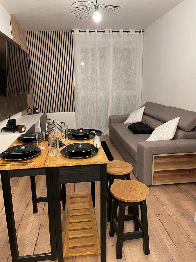 Appartement entier, Évasion chic à Aucamville - Parking Privé - Clim in Aucamville, Toulouse et ses environs