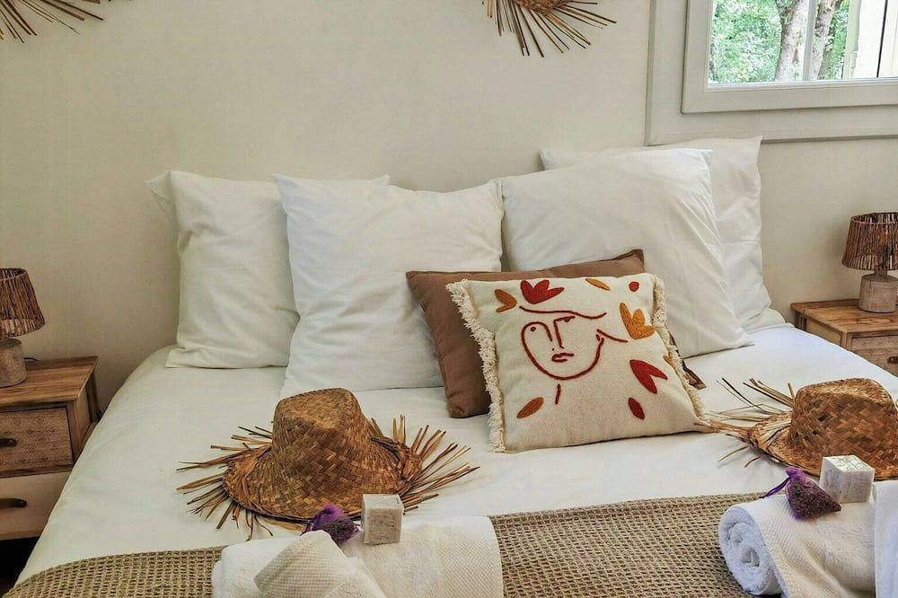 Villa auf einem Hektar schattigem Grundstück in der Provence Verte in Nans-les-Pins, Brignoles Region