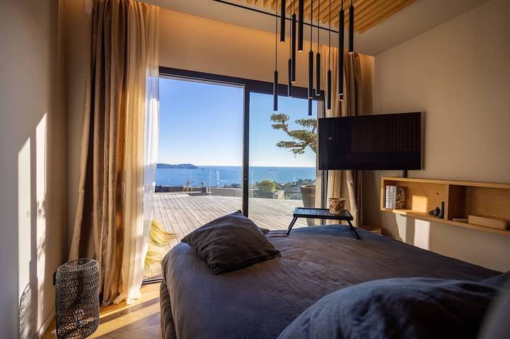 Location de vacances pour 10 personnes, avec jacuzzi ainsi que jardin et balcon dans Plage Coupereau - 3