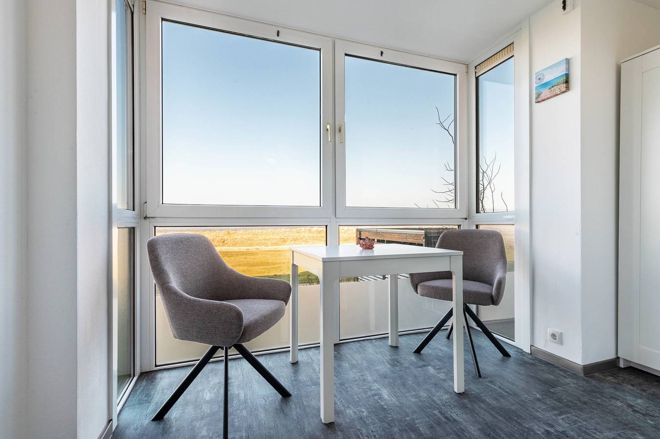 Ganze Wohnung, Ferienwohnung 'Hochparterre' mit Meerblick, Balkon und Wi-Fi in Sahlenburg Strand, Cuxhaven