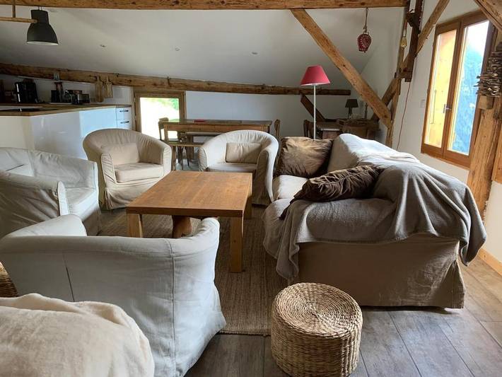 Gîte pour 12 personnes, avec vue et jardin, animaux acceptés à Planay - 2