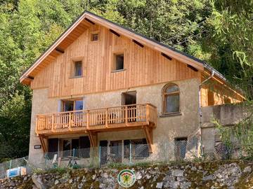 Gîte pour 12 personnes, avec terrasse et piscine dans L'Alpe d'Huez