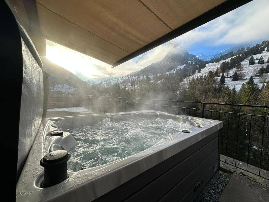 Historisches Hotel Bären in Reichenbach im Kandertal, Frutigen - Lenk - Adelboden