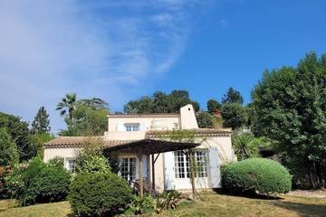 Villa pour 6 personnes, avec jardin et balcon à La Colle-sur-Loup