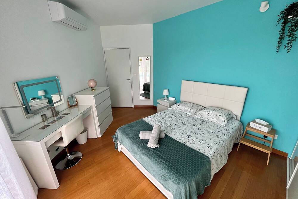 Villa Bahia located between the Calanques of Marseille, the Camargue and the Alpilles. in Saint-Mitre-les-Remparts, Istres region