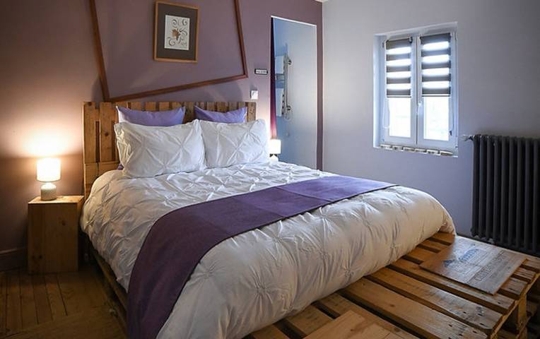 Chambre d’hôte pour 2 personnes, animaux acceptés dans Saint-Genix-les-Villages