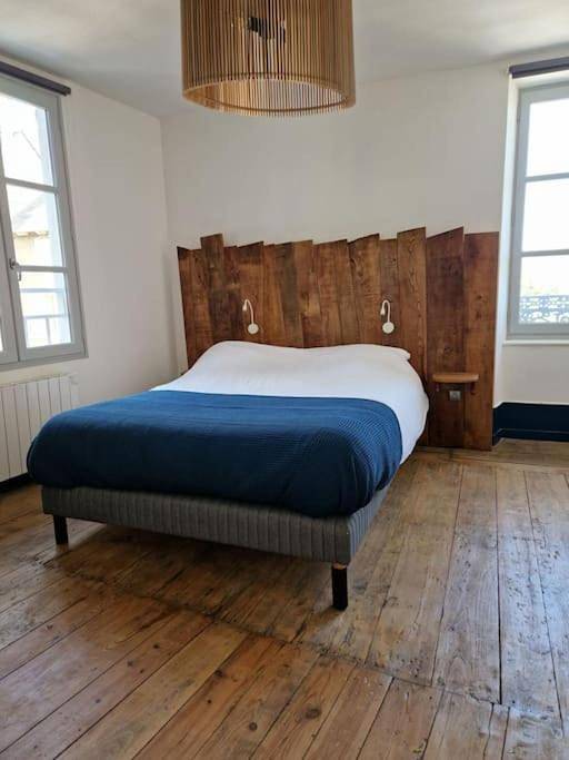 Location de vacances pour 9 personnes, avec vue sur le lac et vue dans Le Rex Espalion - 2