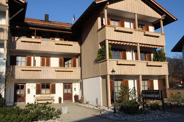 Ferienwohnung für 2 Personen, mit Balkon/Terrasse und Balkon sowie Garten im Tölzer Land - 2