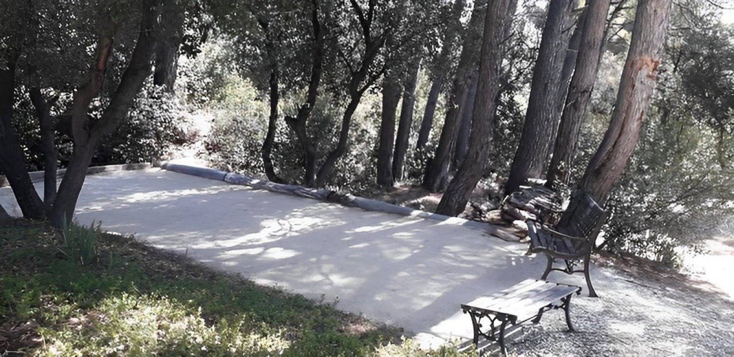 Le Bastion des Papes avec grande piscine privée et option Spa in Châteauneuf-de-Gadagne, Vaucluse