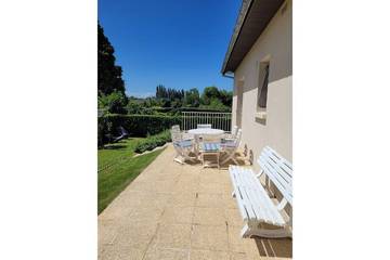 Gîte pour 6 personnes, avec terrasse et jardin à Mosles