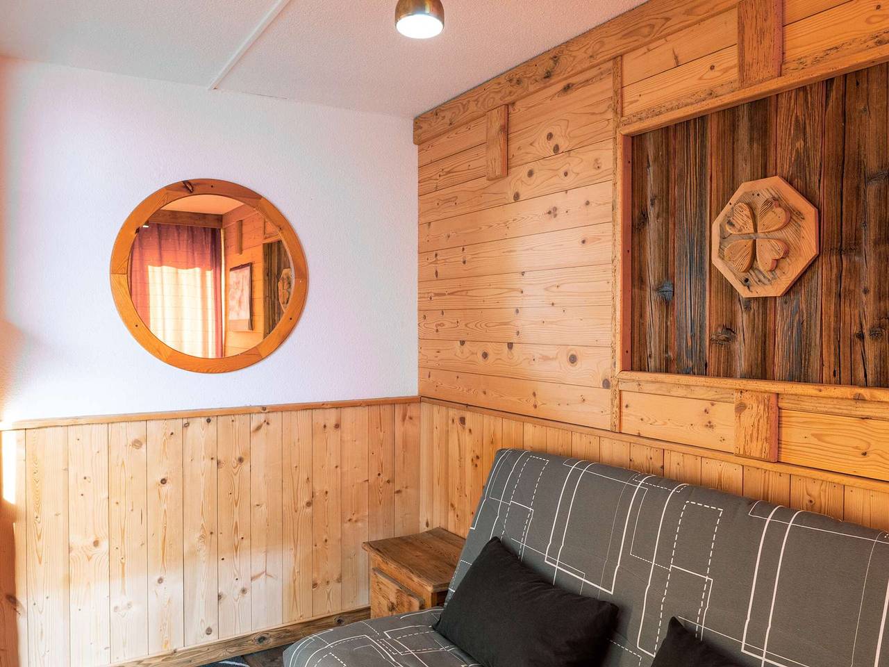 Ganze Wohnung, Lauzières 503 - Appartement Val Thorens - 4 pers - 1 Flocon Bronze in Val Thorens, Les Trois Vallées