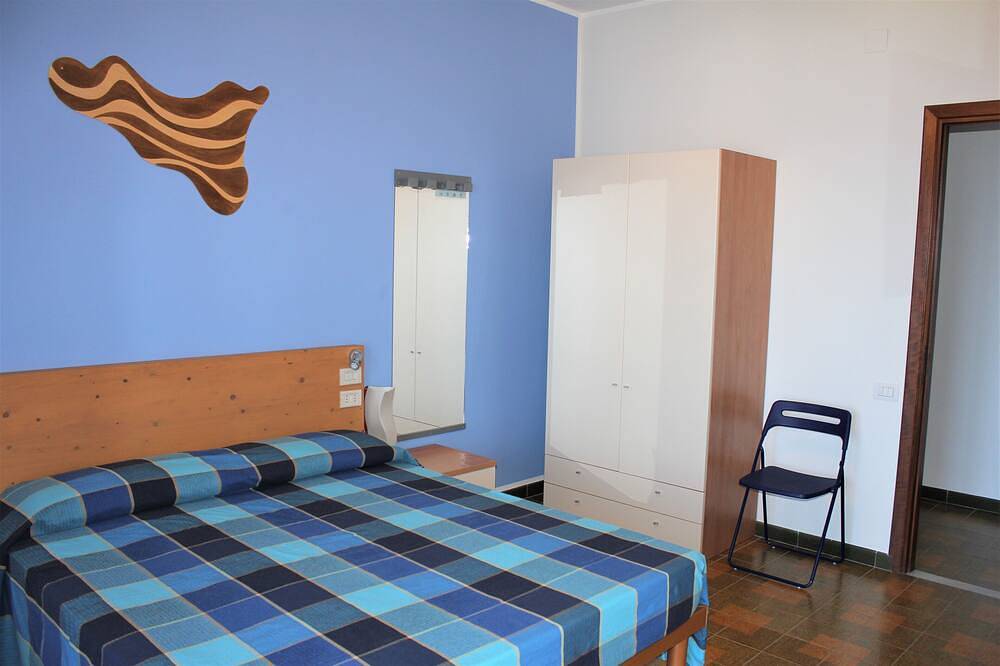 Apartamento entero, Apartment-1 With 2 Rooms-Near The Sea-Private Parking-Panoramic View in Cefalú, Cefalù (Municipio)