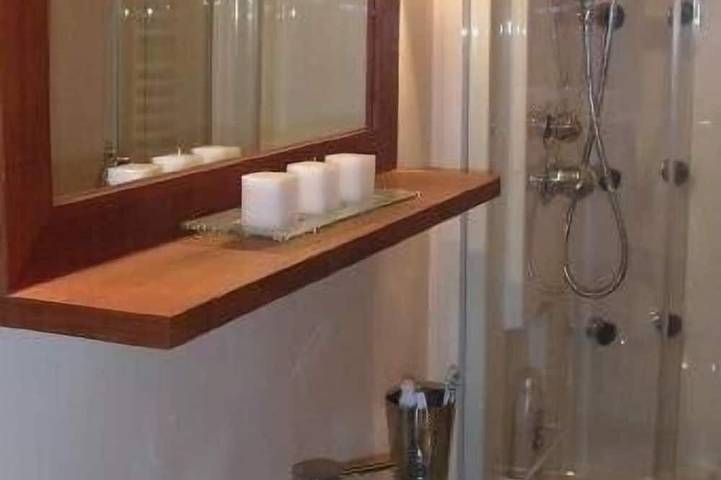 Gîte pour 4 personnes, avec jardin et piscine à Le Bar-sur-Loup - 3